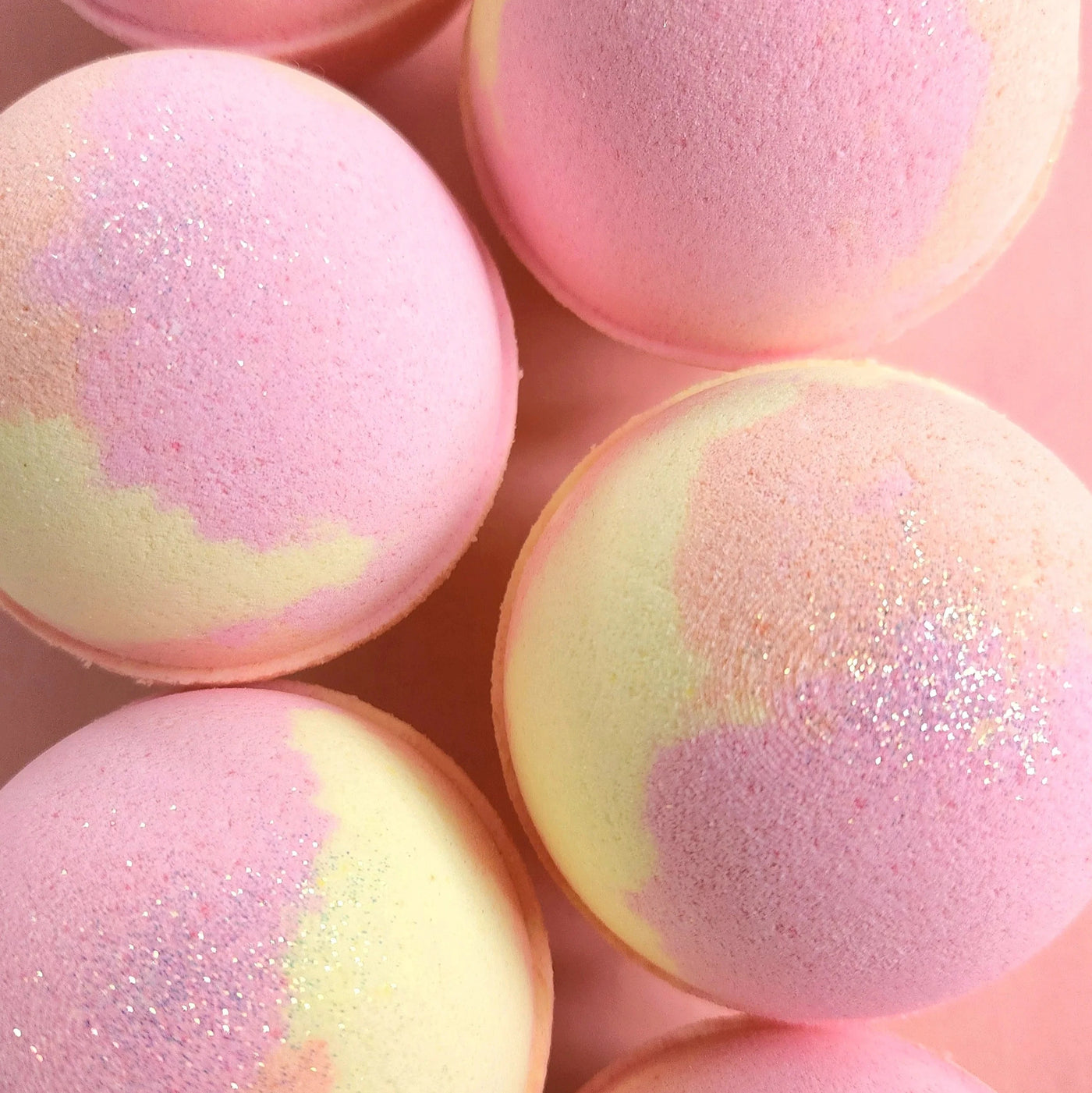 Soaked Body Bar | Luxe Foaming Bath Bomb