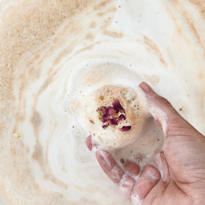 Soaked Body Bar | Luxe Foaming Bath Bomb